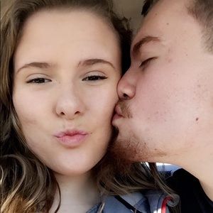 Meet your Posher, Sabrina